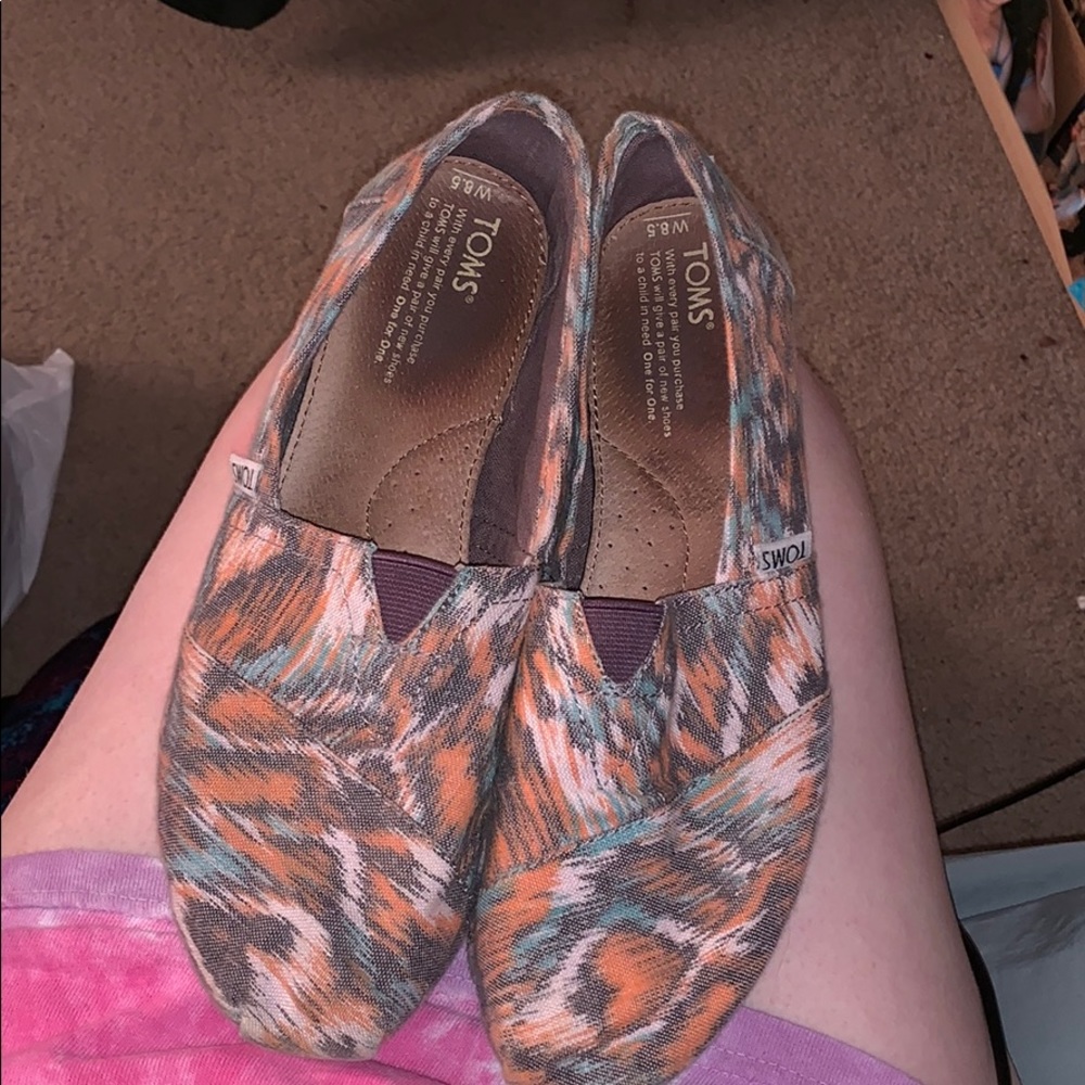 Multicolored TOMS